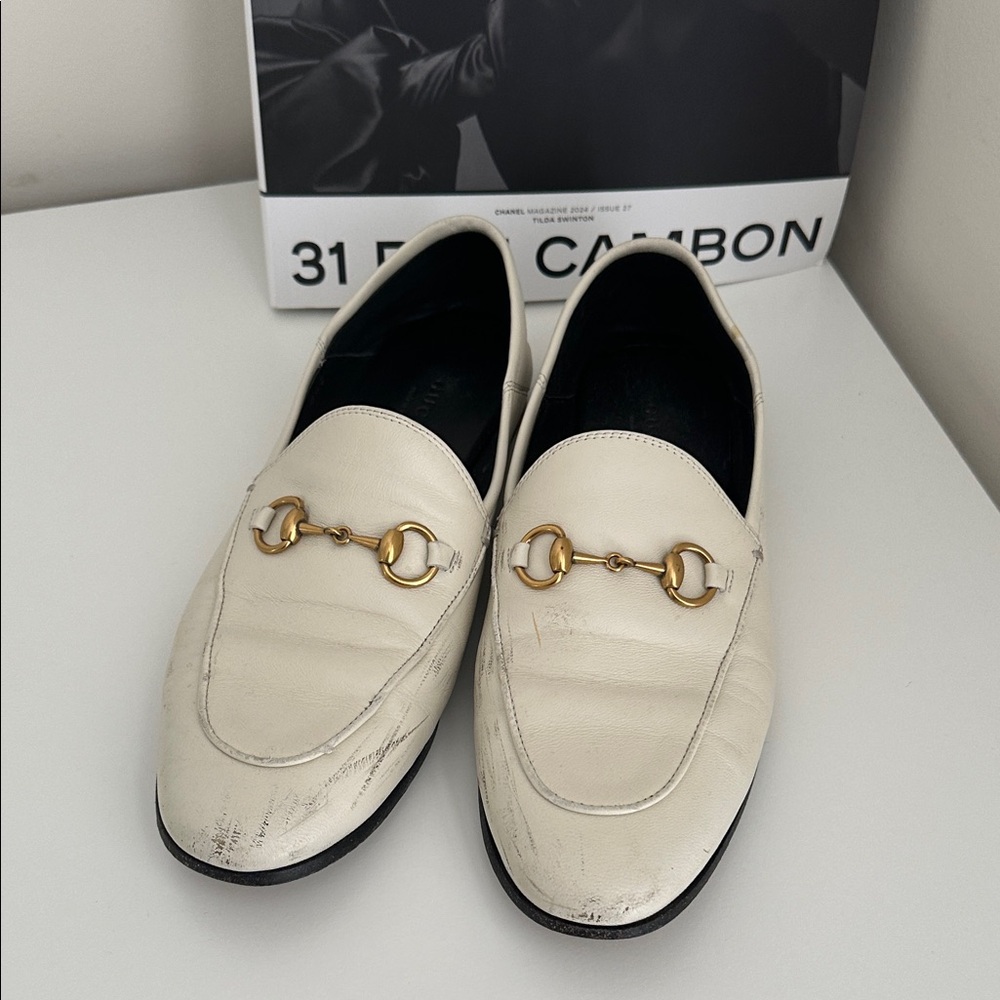 Gucci Women's Cream Loafers with Gold Hardware